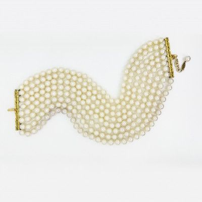 Location collier Chanel ras de cou 8 rangs Vintage - Louer un bijou de luxe | ORNEST